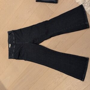 Frame pull-on jeans with flare